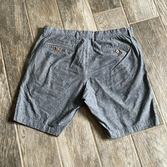 J. Crew Factory Gramercy 9” shorts Gray Chambray 46251 Men’s Size 34 Flat front - Picture 7 of 10